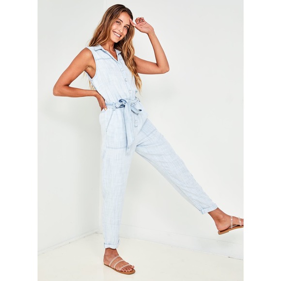 Bella Dahl Sleeveless Belted Tencel Jumpsuit Desert Sky Wash Size M NWT - Picture 3 of 10